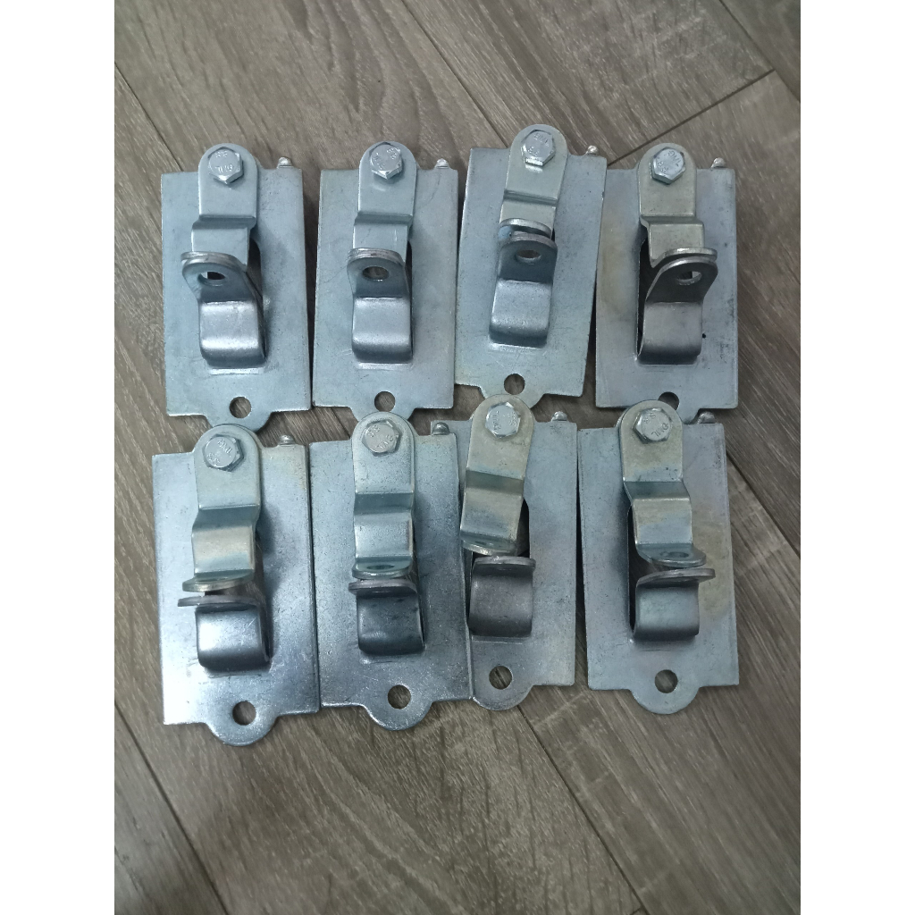 Bát kẹp tay gài khóa cửa thùng ( bộ dành cho 1 bên cửa thùng)