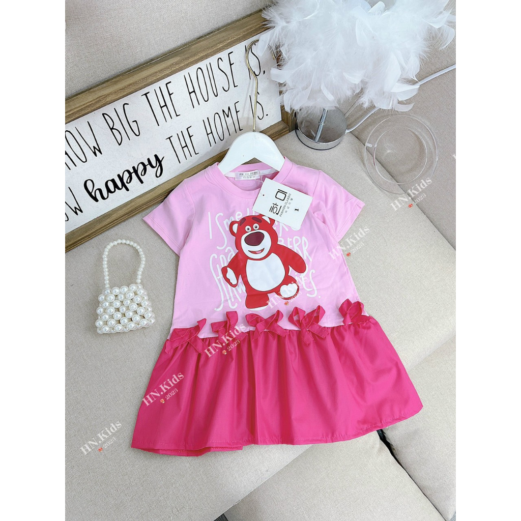 Váy cotton gấu dâu lotso đính nơ phối màu xinh xắn cho bé gái