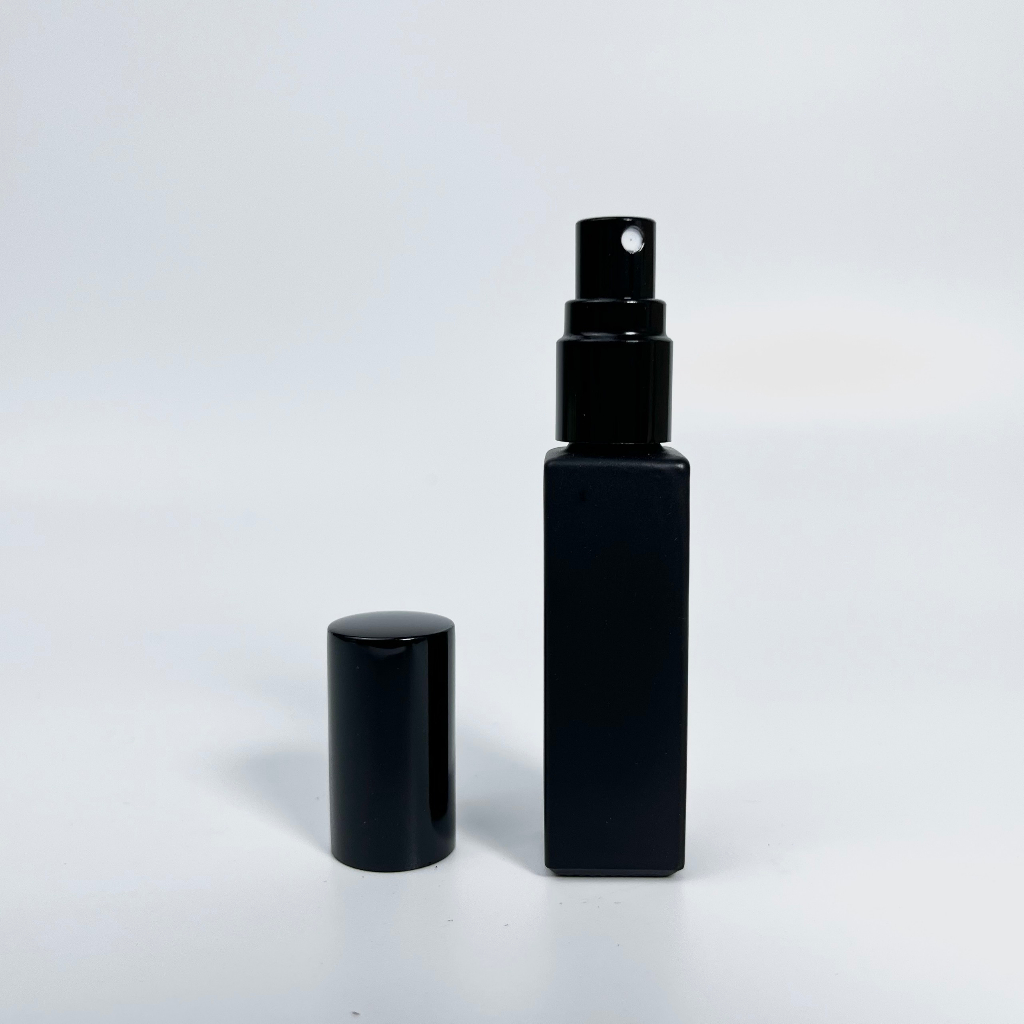 Lọ đựng nước hoa sơn đen dung tích 8ML dạng sịt phun sương