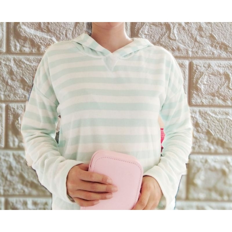 Áo len chất ấm Love grap