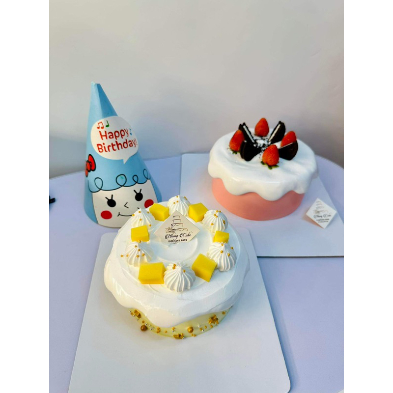 Bánh sinh nhật - Trang trí kem tan chảy, hoa quả tươi. Khách chủ động nhắn tin để ghi chữ nhé.