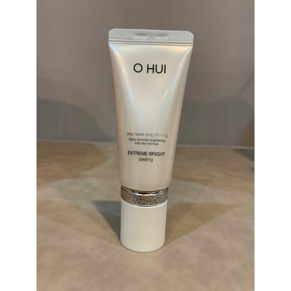 Tẩy da chết dạng kì Ohui Extreme white