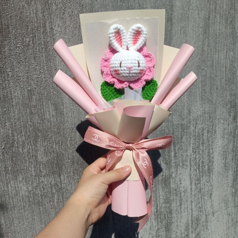 Bó Hoa Bé Thỏ Bằng Len Handmade Làm Quà Tặng