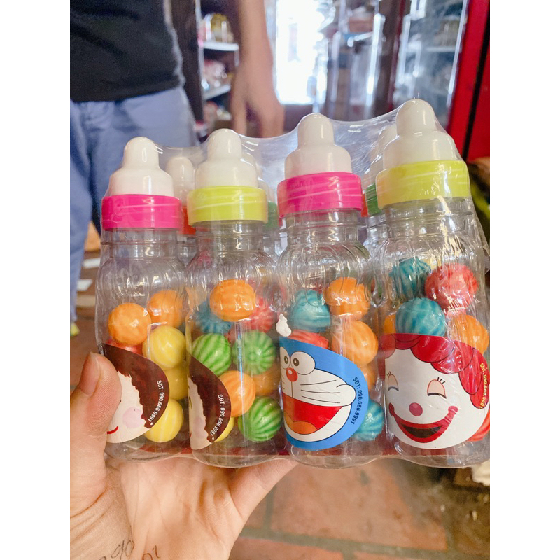 Khay 12 lọ kẹo cao su siêu ngon