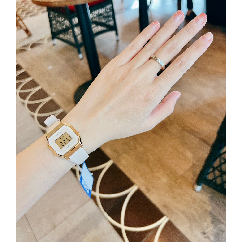 Đồng hồ điện tử nữ dây da Casio LA680WEGL New Model