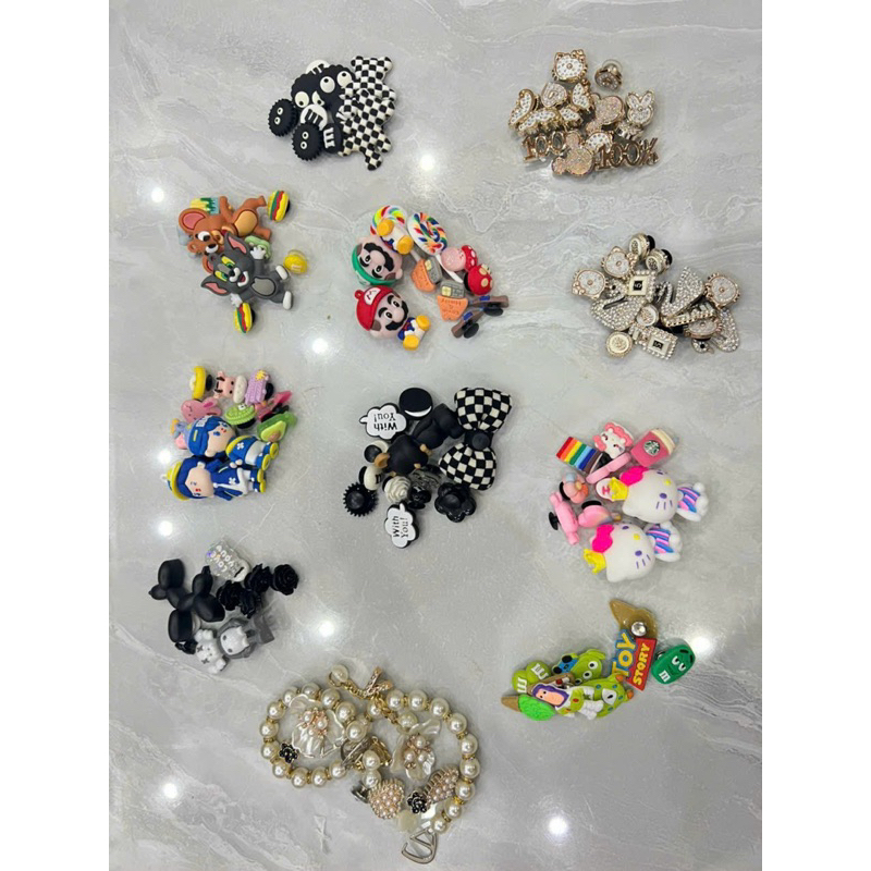 Bộ Sticker Các Loại Gắn Dép