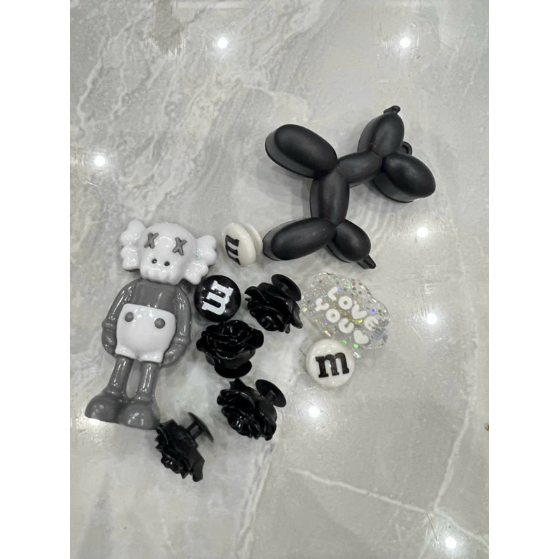 Bộ Sticker Các Loại Gắn Dép