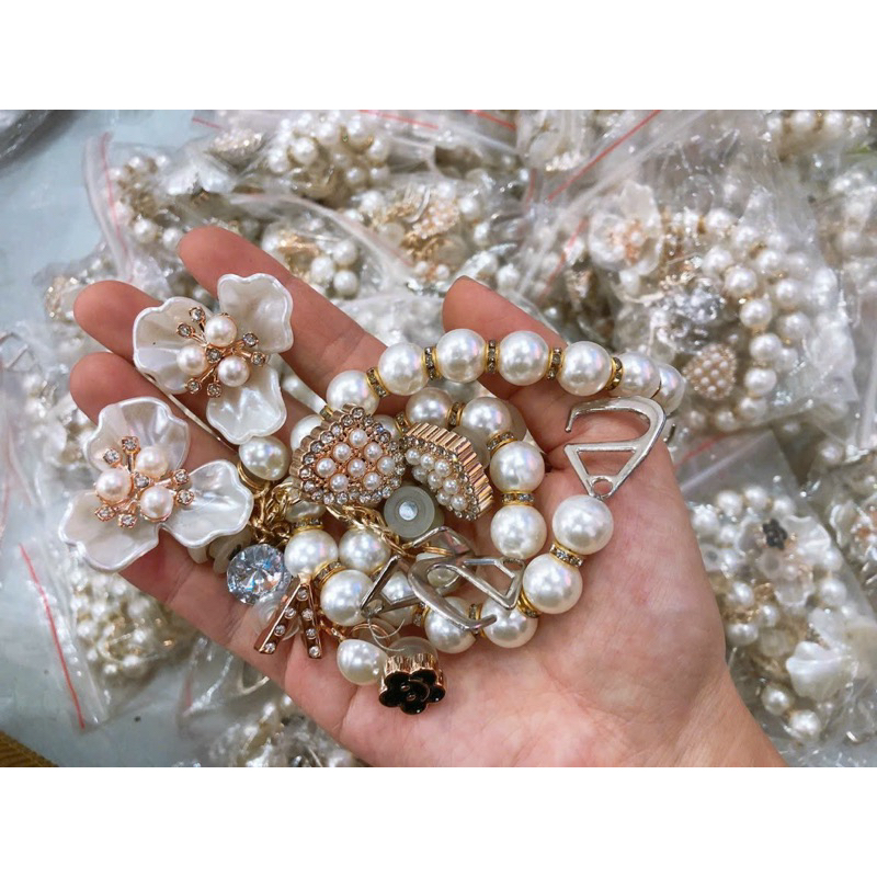 Bộ Sticker Các Loại Gắn Dép