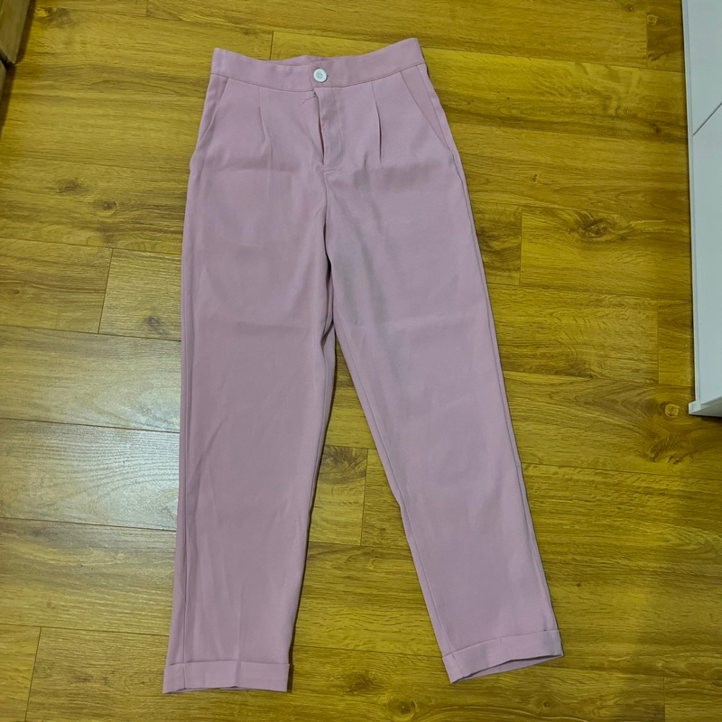 Hàng Thanh Lý - Set áo vest màu hồng mới 95% size S dưới 52kg