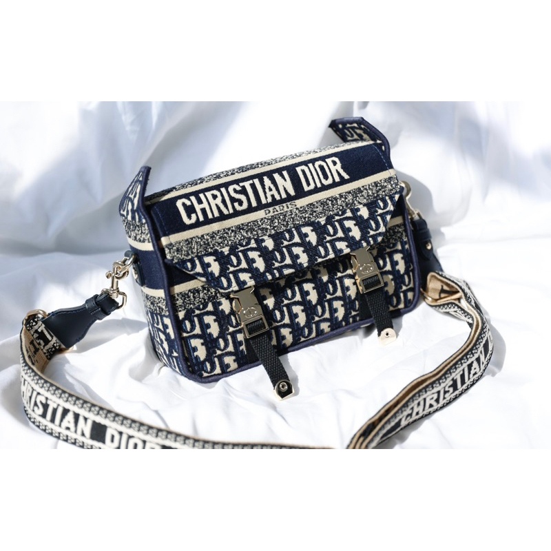 Túi đeo chéo Dior messenger dáng unisex size 23cm fullbox vip