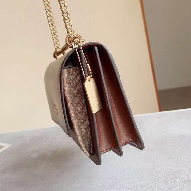 Túi Coach Klare nắp gập