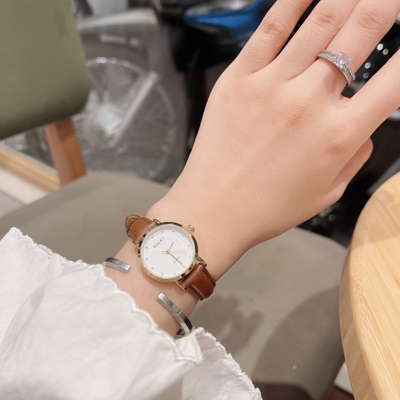 Đồng hồ nữ chống nước dây da hale 542 size 26mm đính đá thời trang trẻ trung