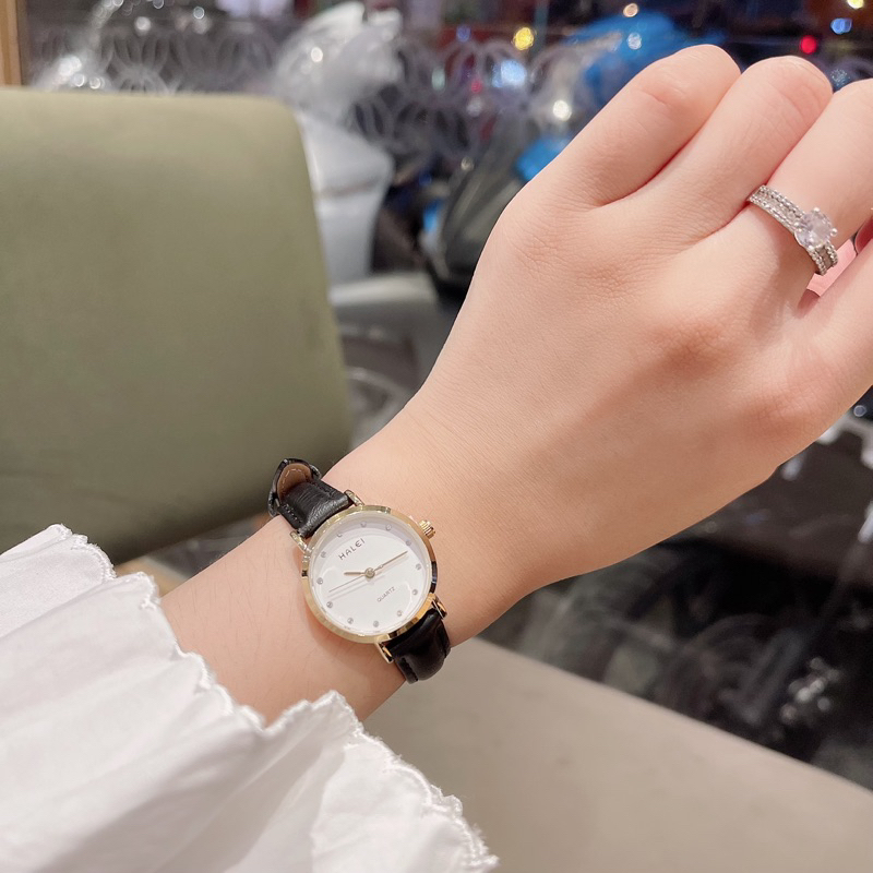 Đồng hồ nữ chống nước dây da hale 542 size 26mm đính đá thời trang trẻ trung