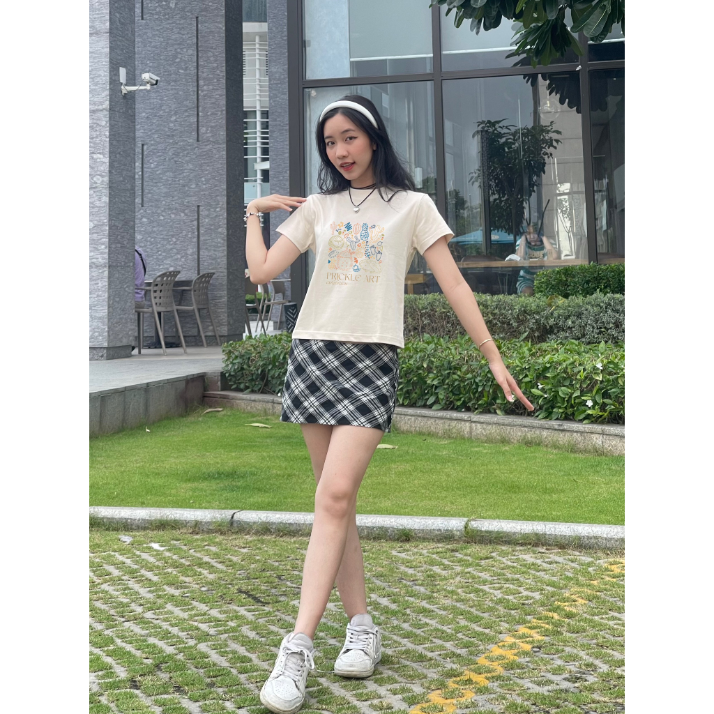 Áo Thun Nữ Baby Tee In Hình PRICKLE ART Cotton 100% 250gsm Màu Kem