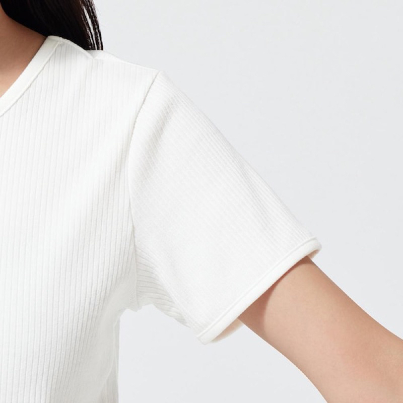 Áo thun gân croptop buộc dây lưng GU Nhật