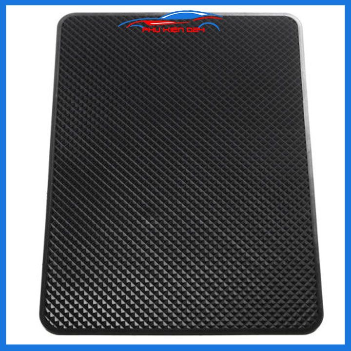 Tấm lót điện thoại làm từ nhựa, silicone  chống trơn trượt để trên xe ô tô kích thước 18x12cm