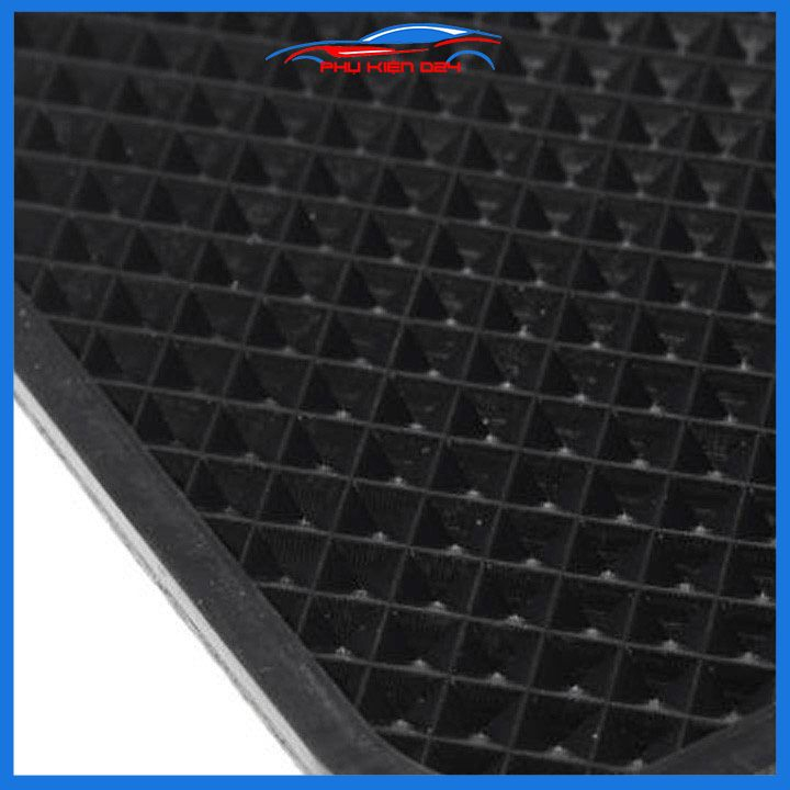 Tấm lót điện thoại làm từ nhựa, silicone  chống trơn trượt để trên xe ô tô kích thước 18x12cm