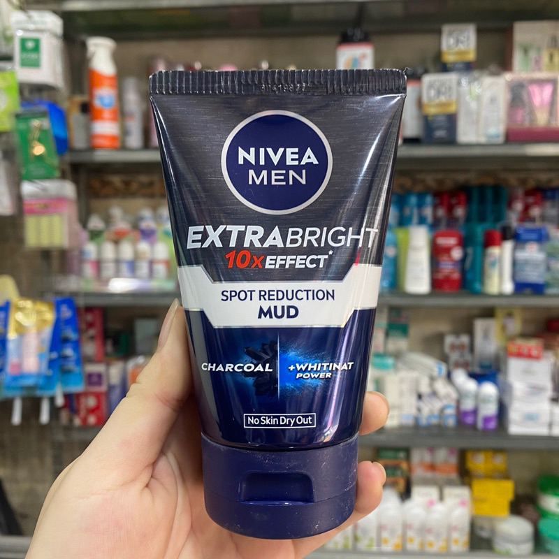 Sữa rửa mặt Nivea Men Extra White 10x Effect 100g