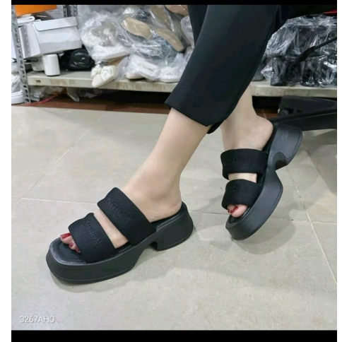 Dép Bánh Mì Đế Lượn 2 Màu Siêu Xinh Bm.2quaicolec