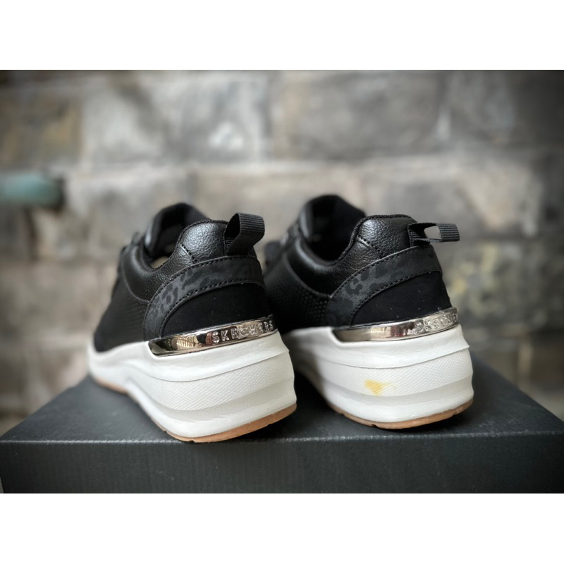 Giày Skechers Nữ Đế Độn-size37