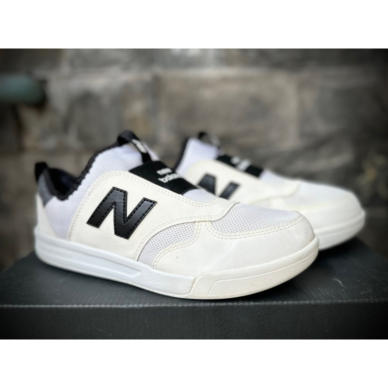 Giày thể Thao New Balance -size 35