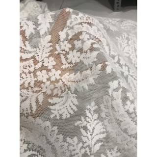 vải ren trắng hoa chân 2 đầu biên _( khổ 1m5) may đầm váy