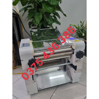 Máy cán bột đế pizza, bánh bao, khô mực, thịt trâu gác bếp công suất 2200w chiều dài lô cán 30cm