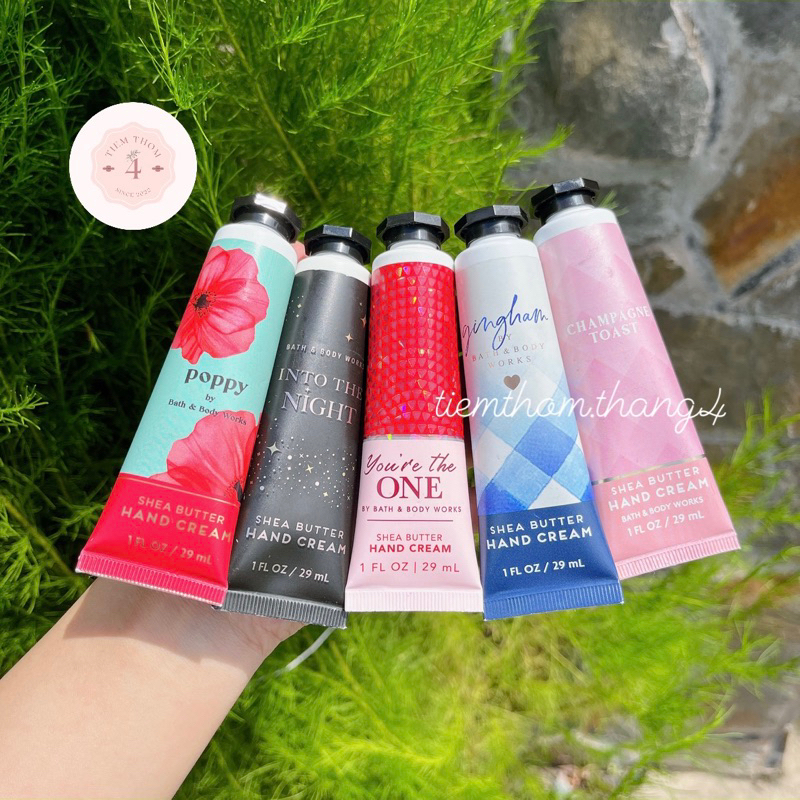 •𝐊𝐞𝐦 𝐝𝐮̛𝐨̛̃𝐧𝐠 𝐝𝐚 𝐭𝐚𝐲• Bath & Body Works - Hand Cream