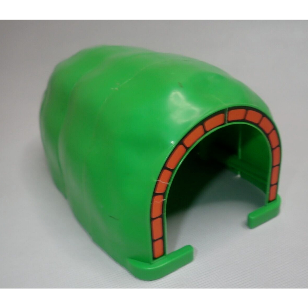 Phụ kiện tàu lửa Takara Tomy - Hầm tàu 4 phần.