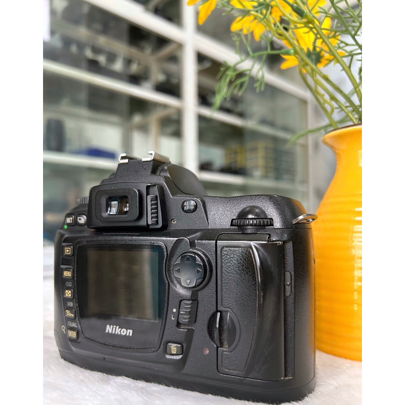 Máy ảnh Nikon D70s