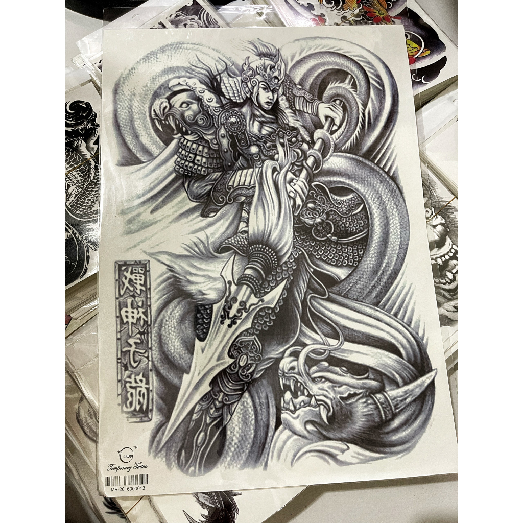 XĂM DÁN TRIỆU VÂN KÍN NGUYÊN LƯNG