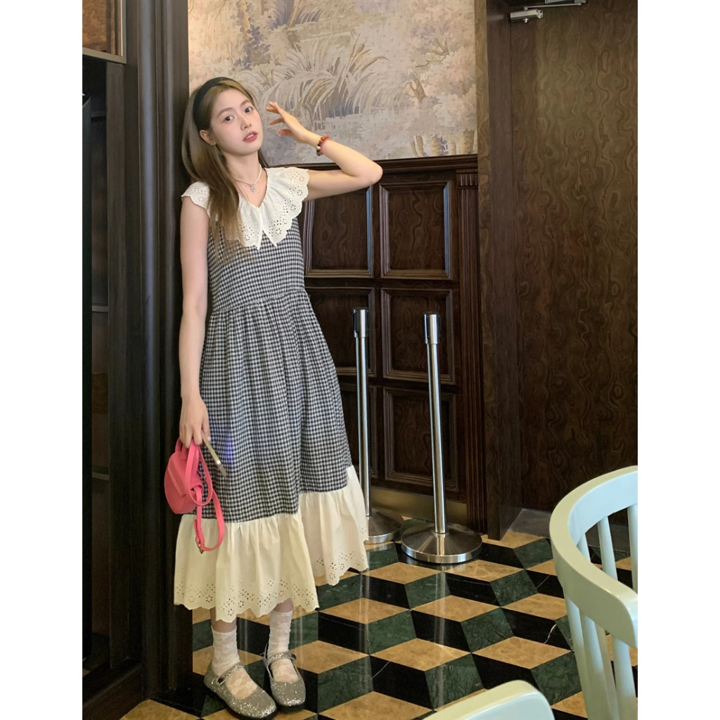 Váy đầm babydoll dáng dài kẻ caro viền ren cổ chữ V ngọt ngào kiểu Pháp