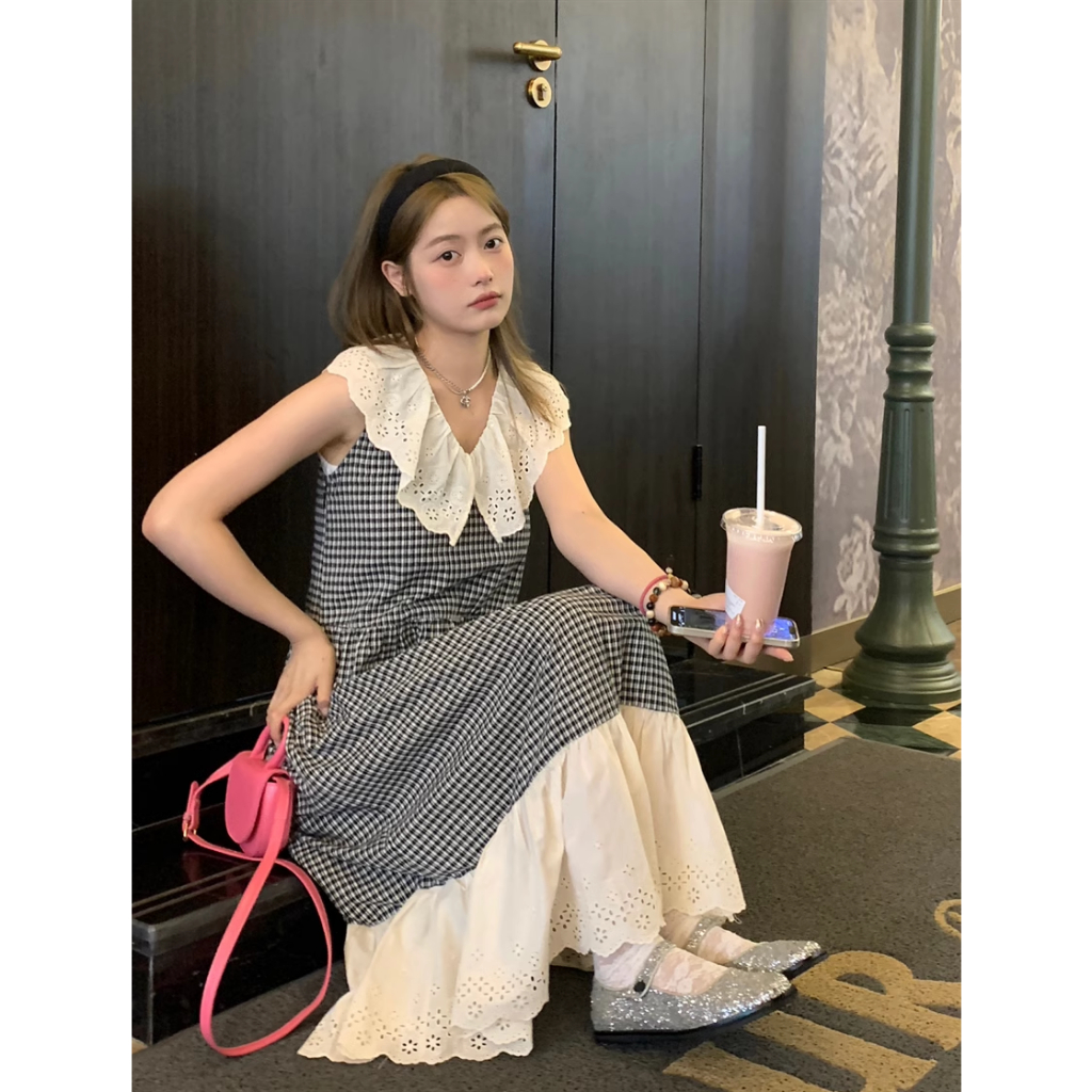 Váy đầm babydoll dáng dài kẻ caro viền ren cổ chữ V ngọt ngào kiểu Pháp