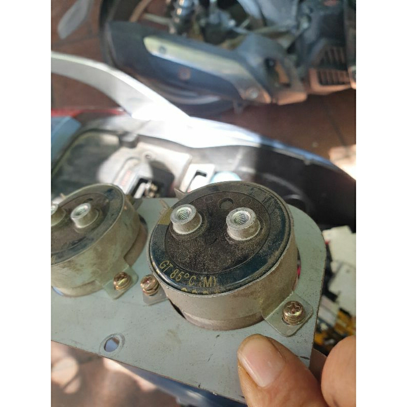2Tụ SAMWHA 2200uf 400V Tháo máy