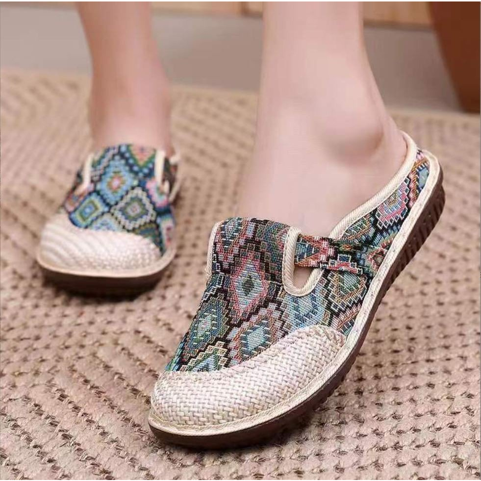 Dép Sục Búp Bê Phối Hình Thổ Cẩm Chất Vải Thoáng Khí