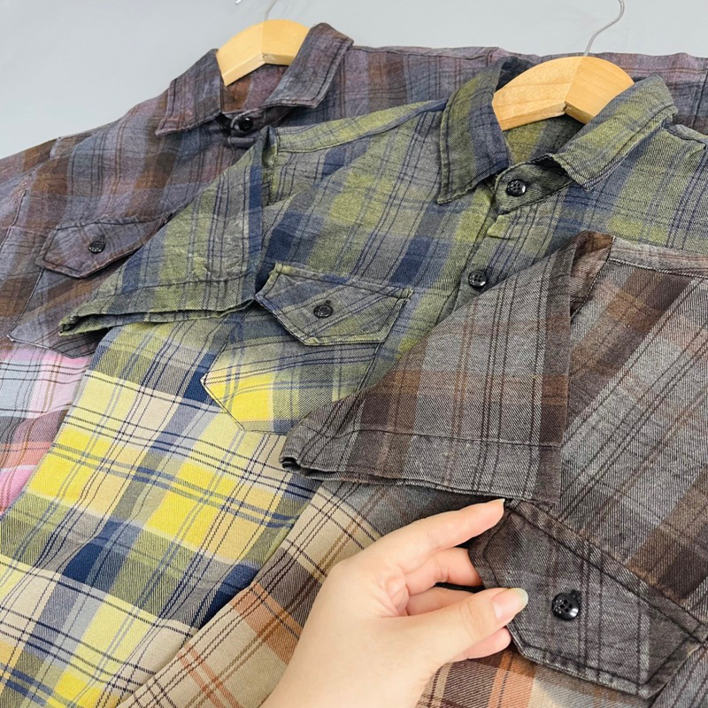 ÁO SƠ MI NAM TAY NGẮN SỌC WASH CARO PHỐI TÚI NẮP