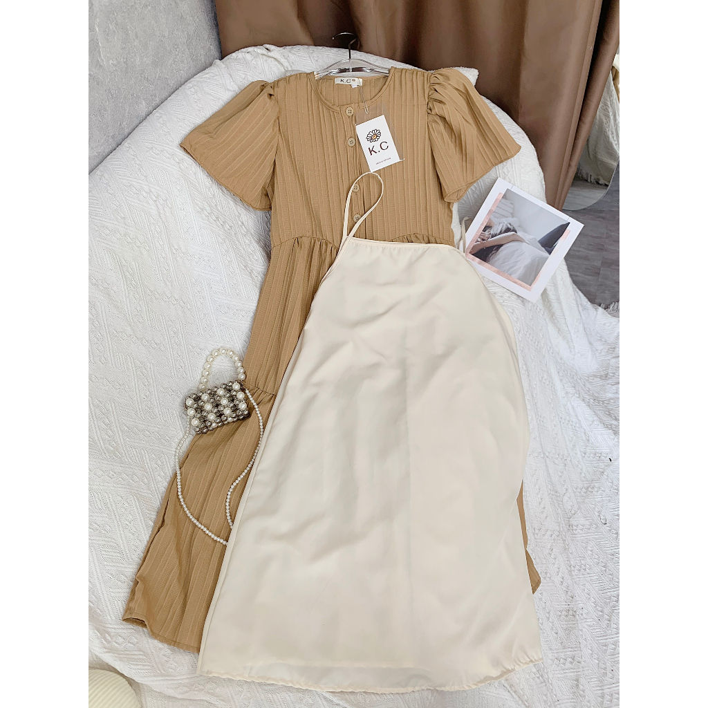 Đầm kẻ caro tay cánh tiên + áo lót trong