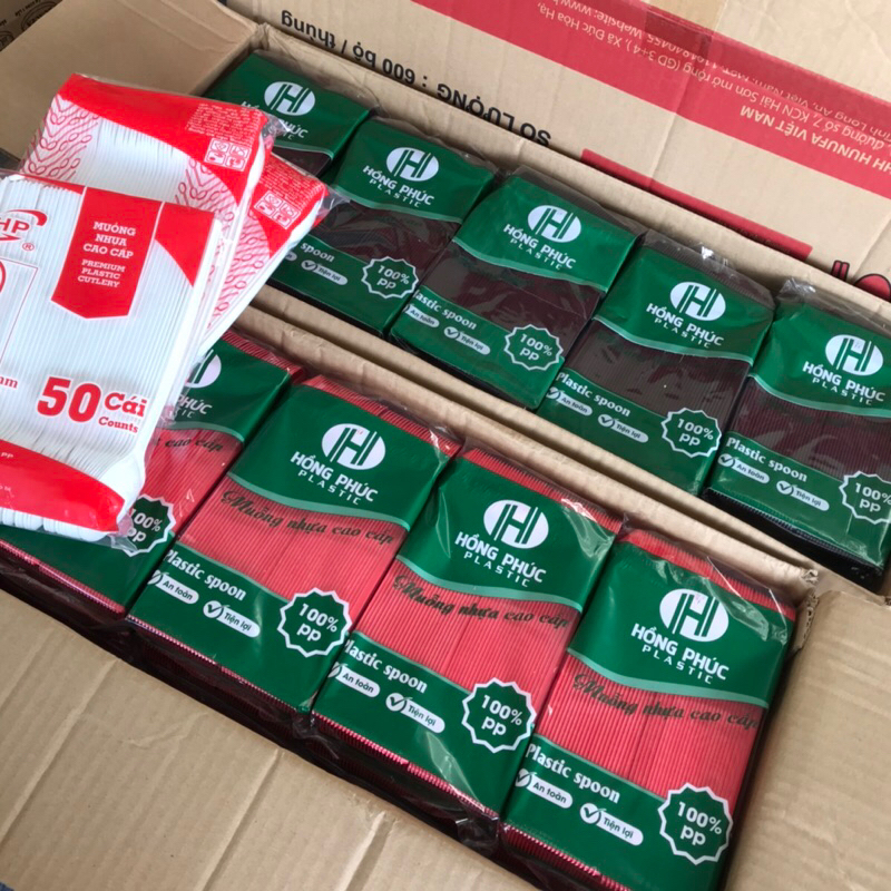 100 muỗng/thìa nhựa dùng 1 lần loại dài 20cm màu đen