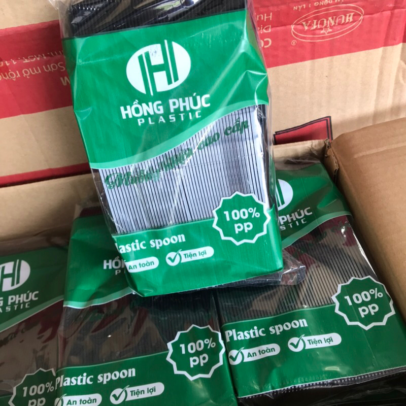 100 muỗng/thìa nhựa dùng 1 lần loại dài 20cm màu đen