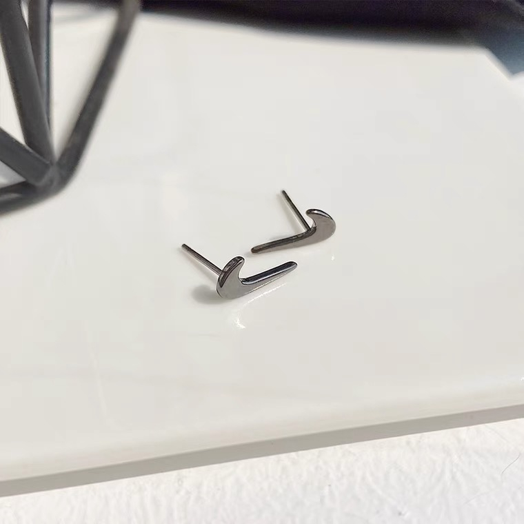 Khuyên tai bạc Nike  | TRANG SỨC BẠC ACCESSORIES