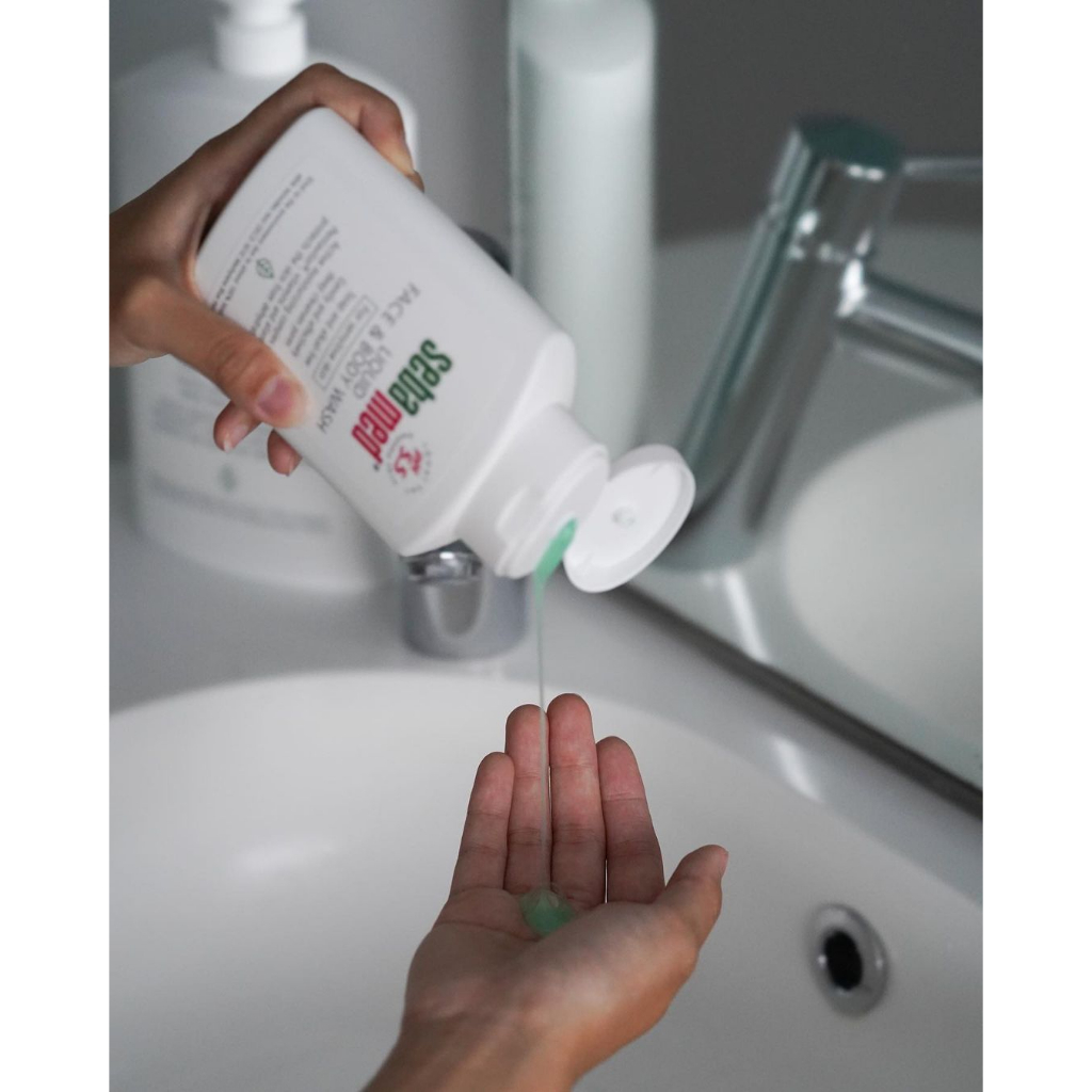 Sữa Rửa Mặt Và Tắm Toàn Thân Sebamed Face & Body Wash pH5.5