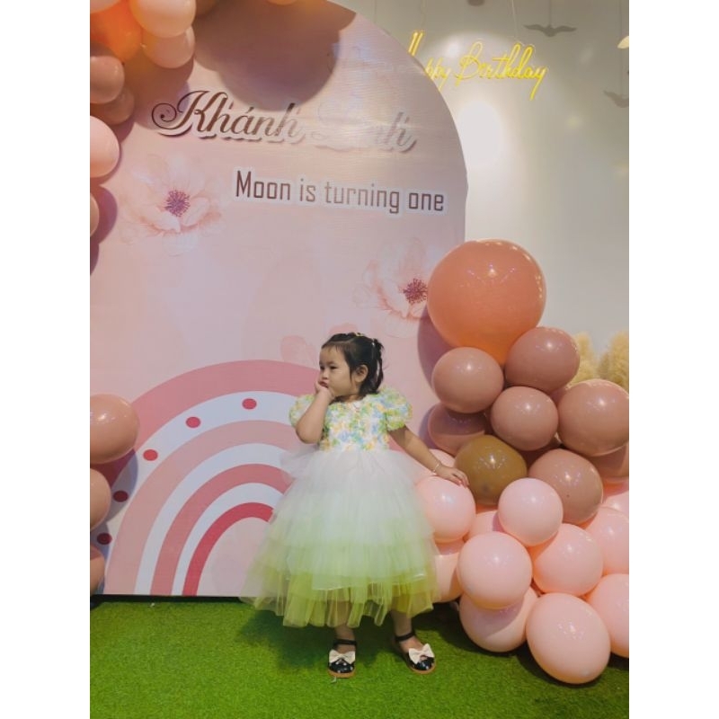 Váy công chúa cầu vồng xinh lung linh cho bé