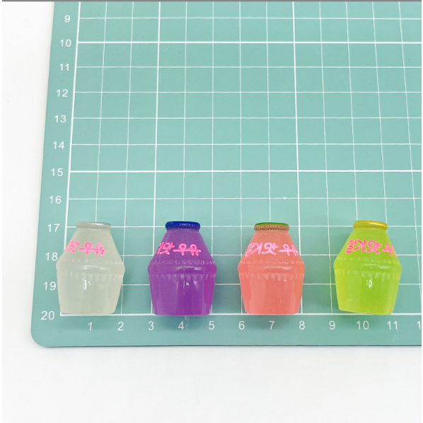 Mô hình chai sữa chuối dạ quang phát sáng trang trí nhà búp bê, DIY