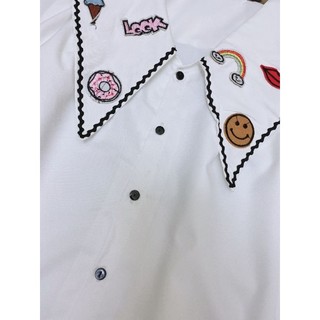 Áo sơ mi oversize thêu cổ