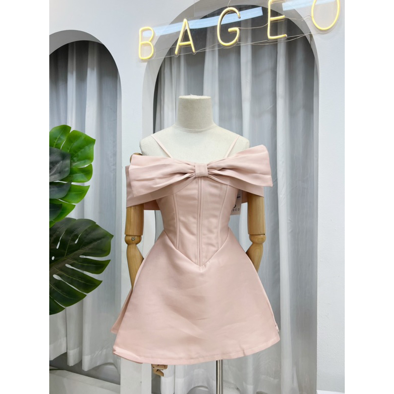 Váy trễ vai nơ bản to siêu xinh, 𝑵𝒂𝒓𝒊𝒔𝒕𝒂