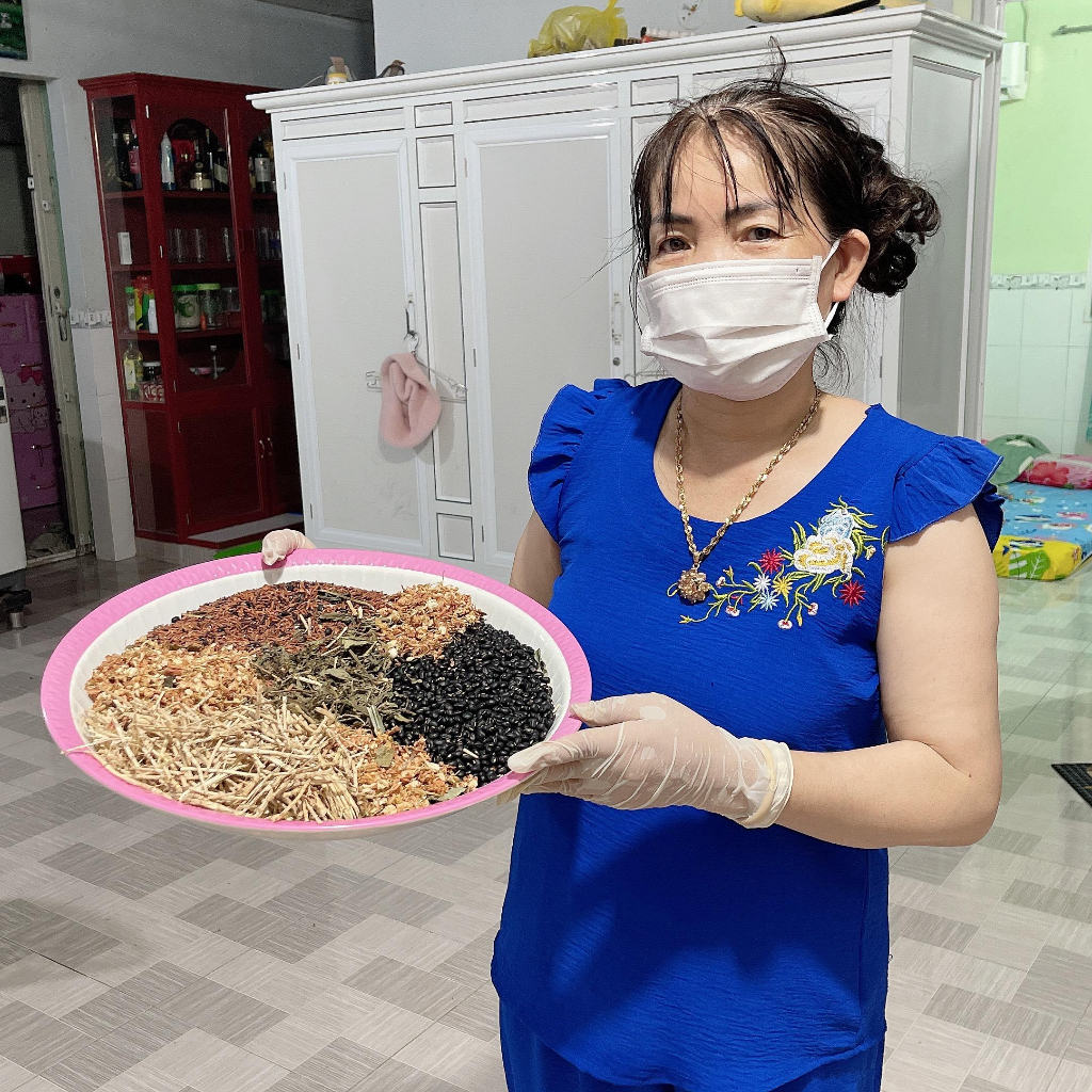 TRÀ GẠO LỨT ĐẬU ĐEN của Mẹ bé Thư