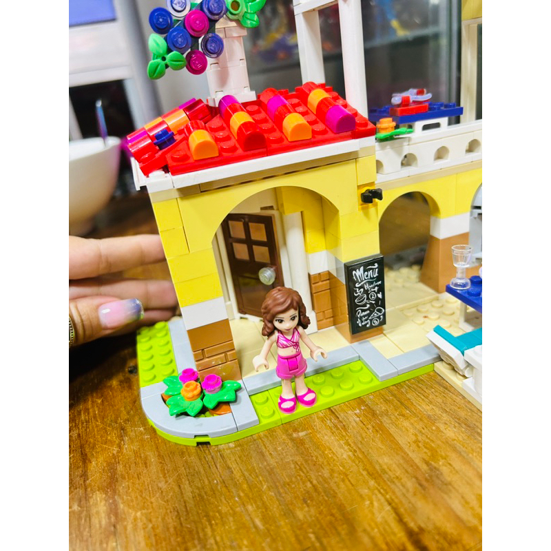 Mô hình lắp ráp LEGO 41379 Friends Heartlake City Restaurant