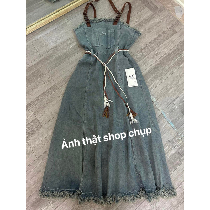 YẾM BÒ VINTAGE KÈM DÂY ĐAI