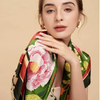 Oceana London - Khăn lụa vuông Devon Scarf