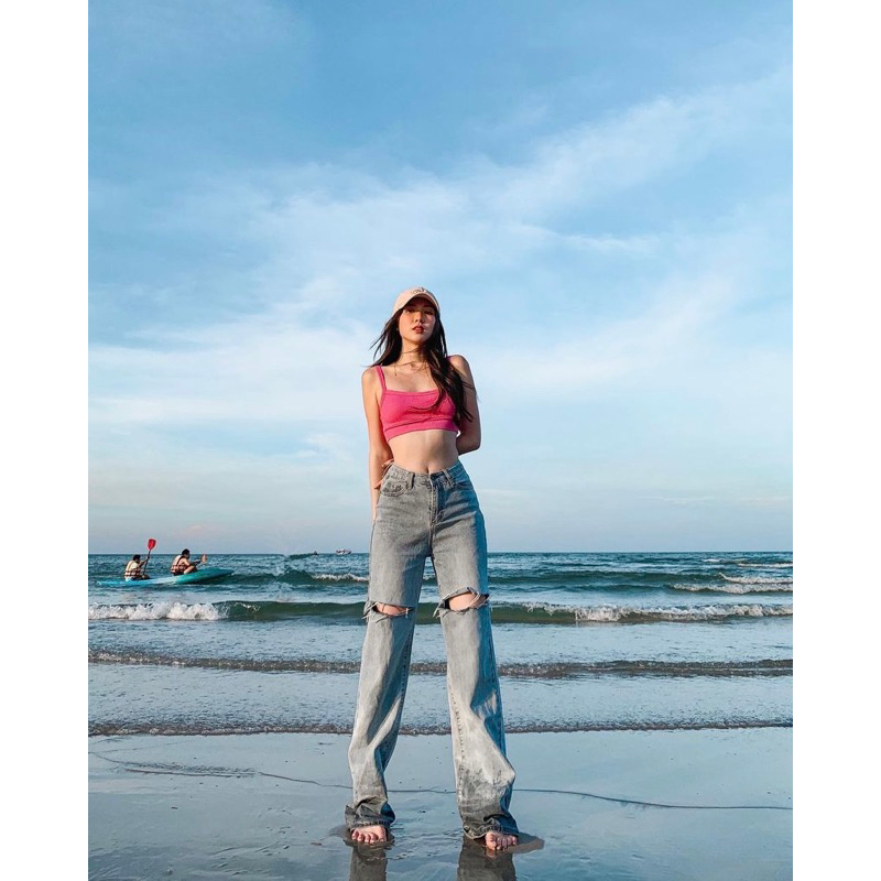 Quần Jeans Suông Xanh Nhạt Rách Đùi